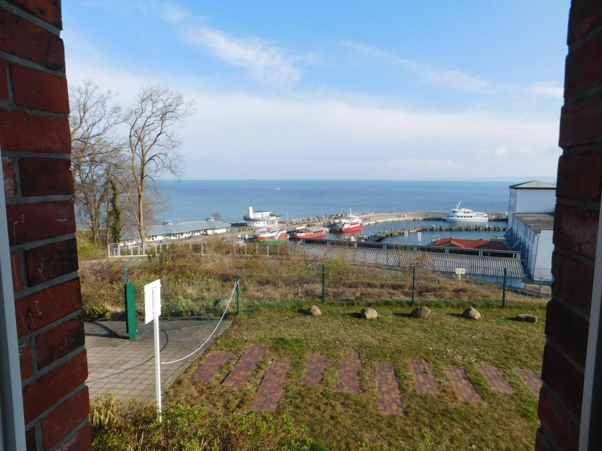 Seelotsenstation Sassnitz Mit Hafenblick By Unsere Urlaubszeit Exteriér fotografie